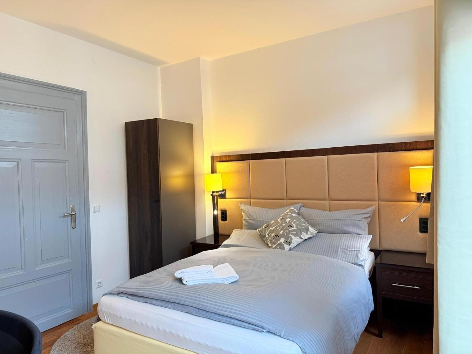 Linden-charm Homestay *